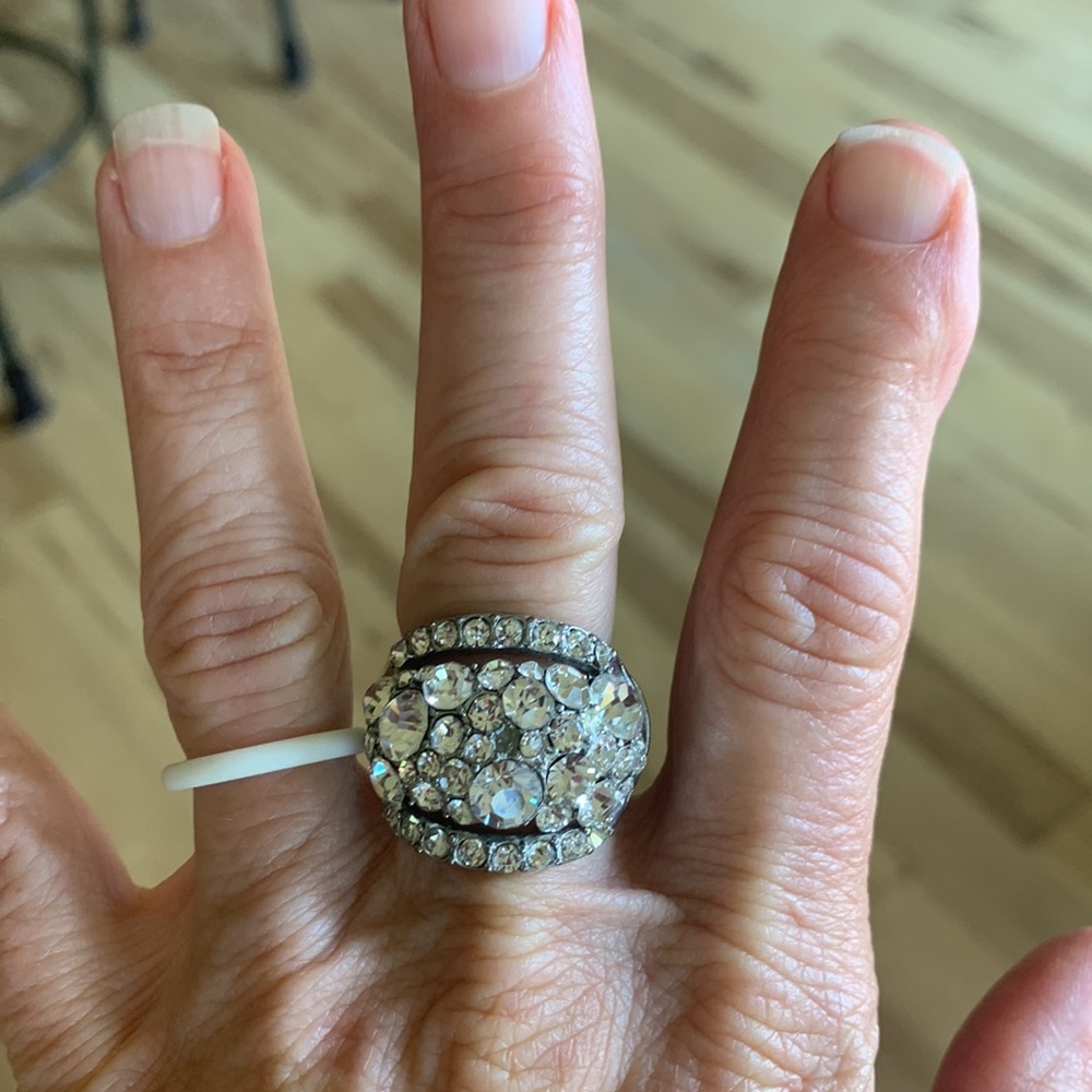 Big Rhinestone Ring Wedding Cocktail Expanday - Picture 12 of 16